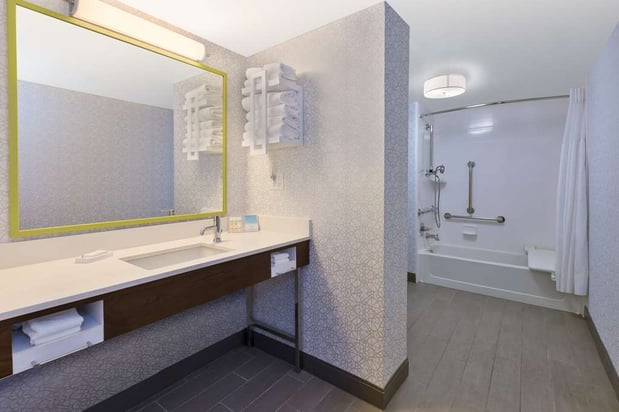 Images Hampton Inn Traverse City