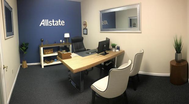 Images Melanie Conrad: Allstate Insurance