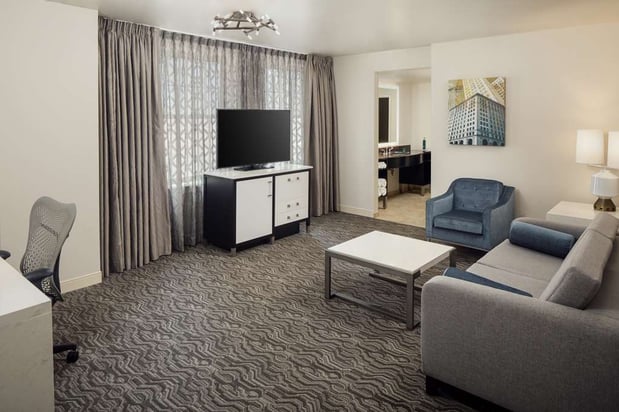 Images DoubleTree Suites by Hilton Hotel Detroit Downtown - Fort Shelby