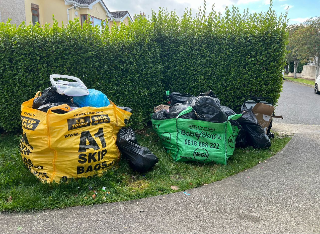 Residential Rubbish Removal, Commercial Waste Removal, Garden Waste Clearance, Construction & Renovation Waste Removal, Attic, Garage & Shed Clearance, Tree Removal & Green Waste Recycling