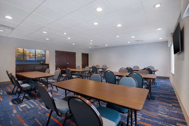 Images Hampton Inn & Suites Harvey/New Orleans West Bank