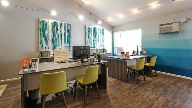 Images Twelve 501 Apartment Homes