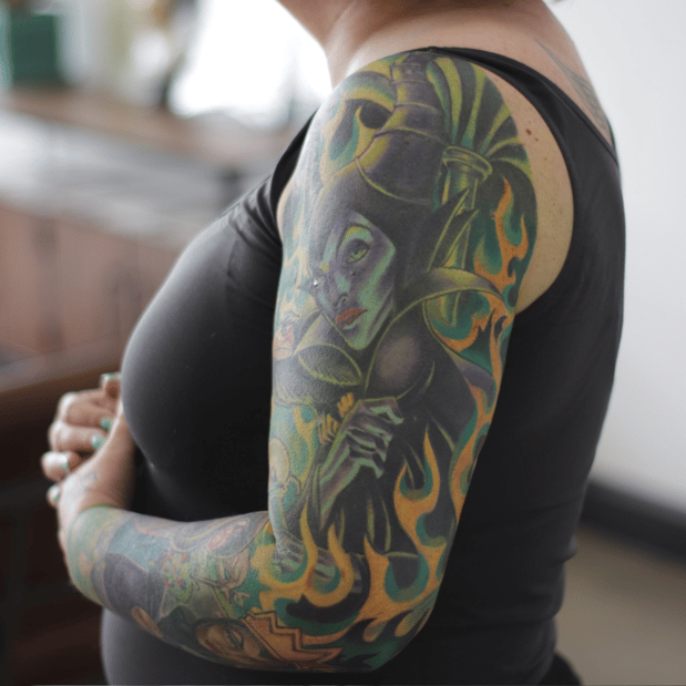 Images Thirteen Roses Tattoo & Aesthetics