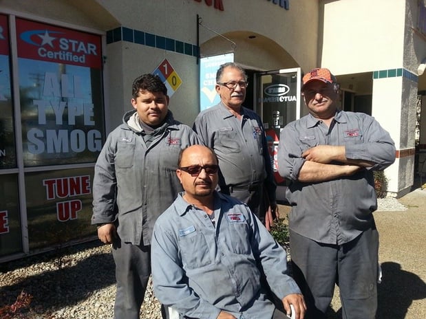 Images Gina's Auto Service Inc.