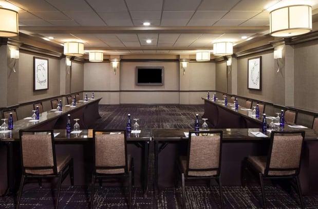 Images Embassy Suites by Hilton Philadelphia Airport