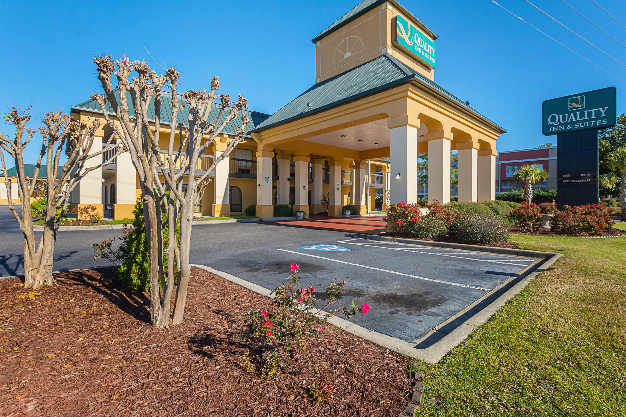 Quality Inn & Suites Civic Center Coupons Florence SC near me | 8coupons