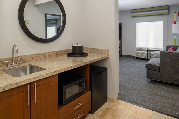 Images Hampton Inn & Suites Seattle-Airport/28th Ave