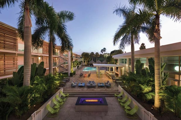 Images Hotel Alba Tampa, Tapestry Collection by Hilton