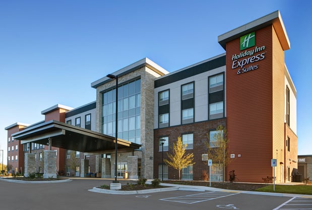 Images Holiday Inn Express & Suites Milwaukee - Brookfield by IHG