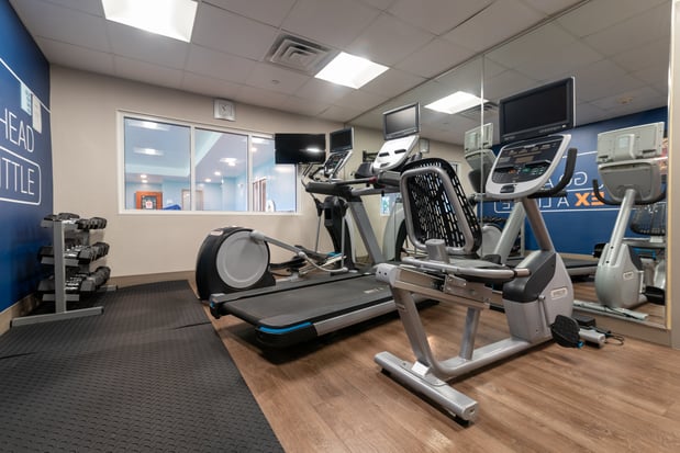 Images Holiday Inn Express & Suites Hampton South-Seabrook by IHG