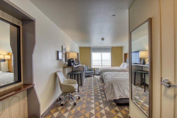 Images Holiday Inn Appleton by IHG