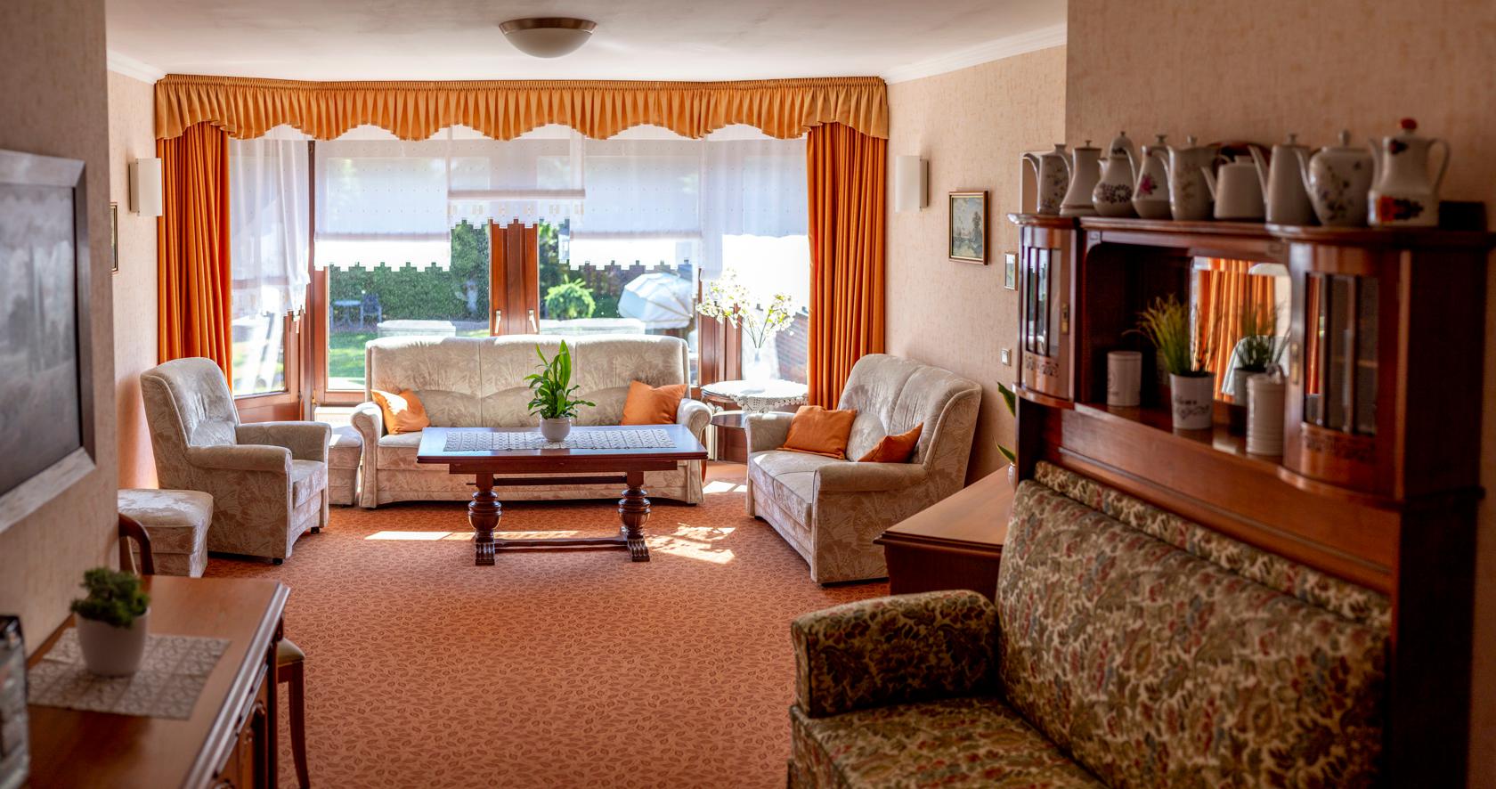 Alten- und Pflegeheim Familie Rathjen, Am Triften 21 -25 in Oyten