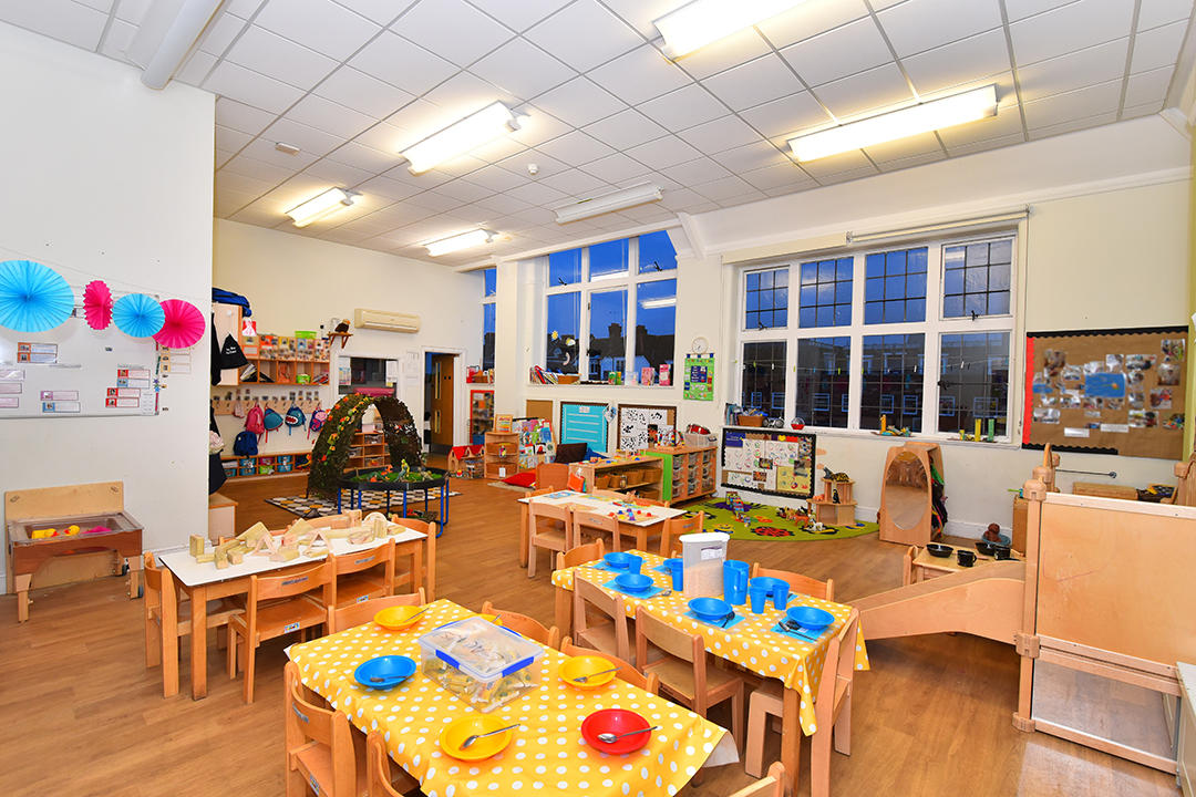 Bright Horizons Weybridge Day Nursery and Preschool Weybridge 03300 579014