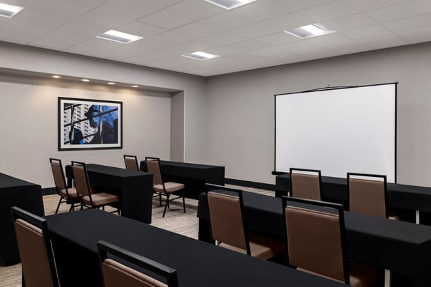 Images Holiday Inn Denver East by IHG