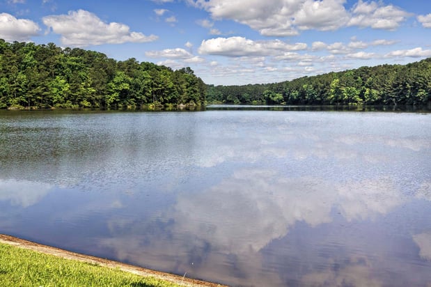 Images Camden Lake Pine Apartments