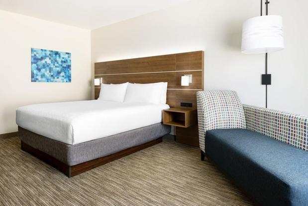 Images Holiday Inn Express & Suites Oakhurst-Yosemite Park Area, an IHG Hotel
