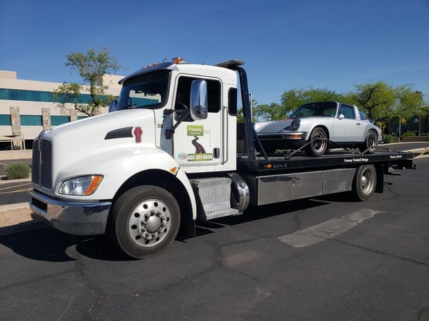 Images Freeway Towing & Storage