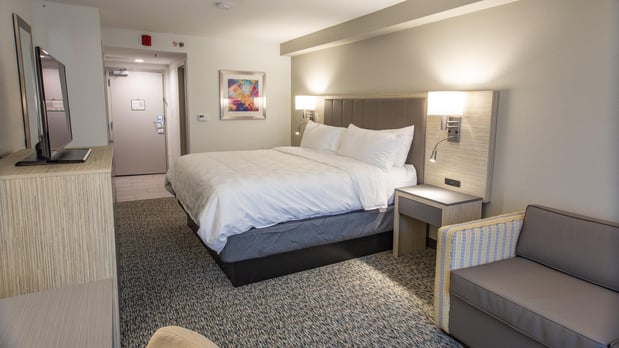 Images Holiday Inn Knoxville N - Merchant Drive by IHG