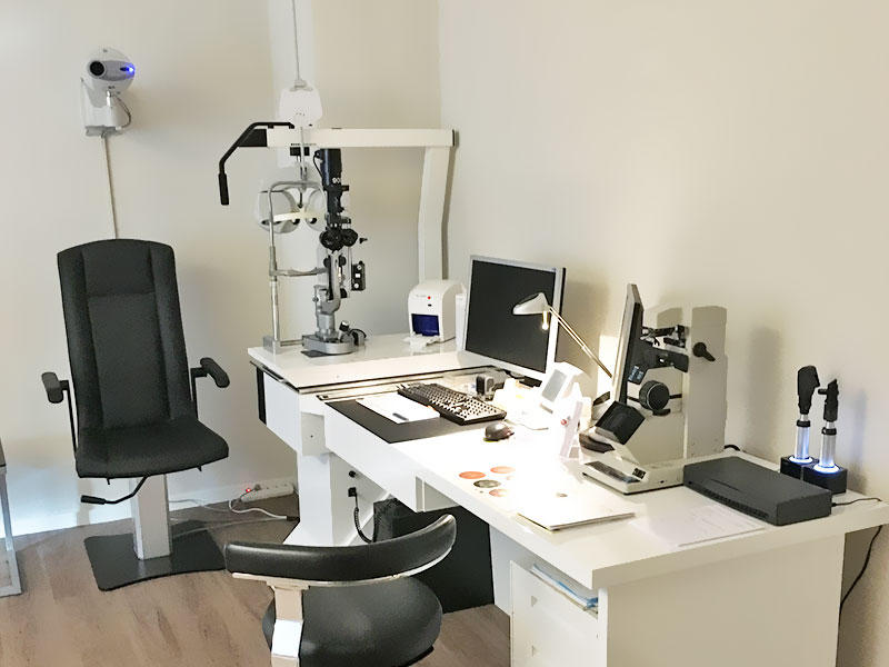 Augenarzt Oberursel Behandlungszimmer