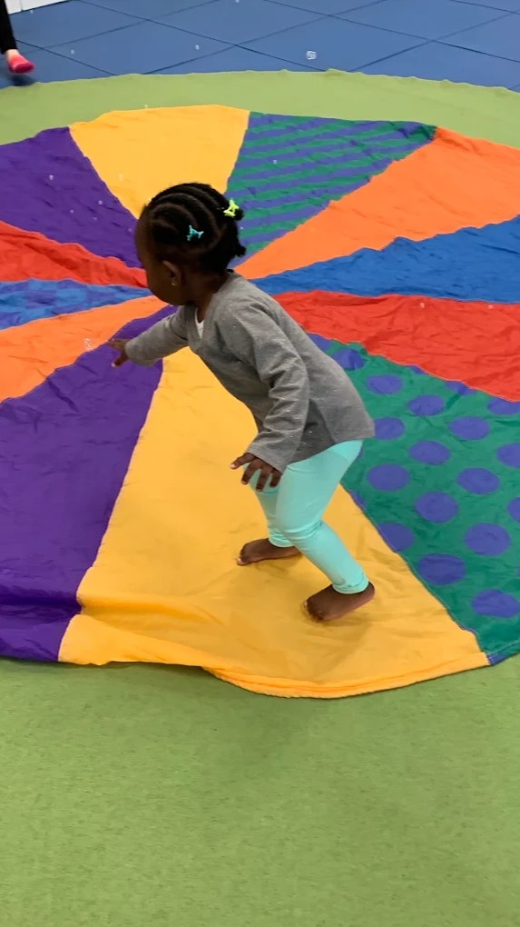 Step into a bright play space where your child is free to explore at their own pace. Gymboree’s play spaces in Sandy Springs are thoughtfully arranged to help babies, toddlers, and preschoolers try new things with confidence.
