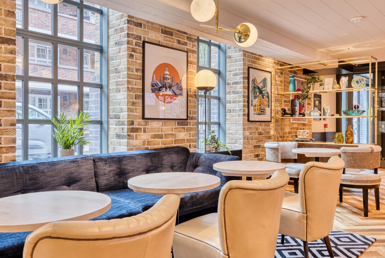 Images hub by Premier Inn London Shoreditch