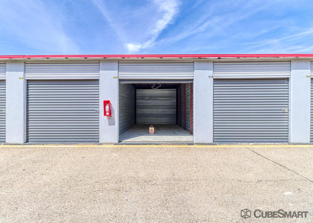 Images CubeSmart Self Storage