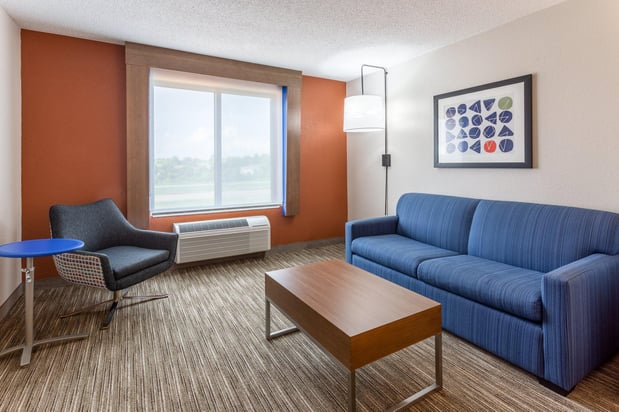 Images Holiday Inn Express & Suites O'Fallon/Shiloh by IHG