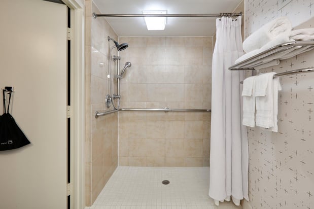 Images Crowne Plaza Dallas Downtown by IHG