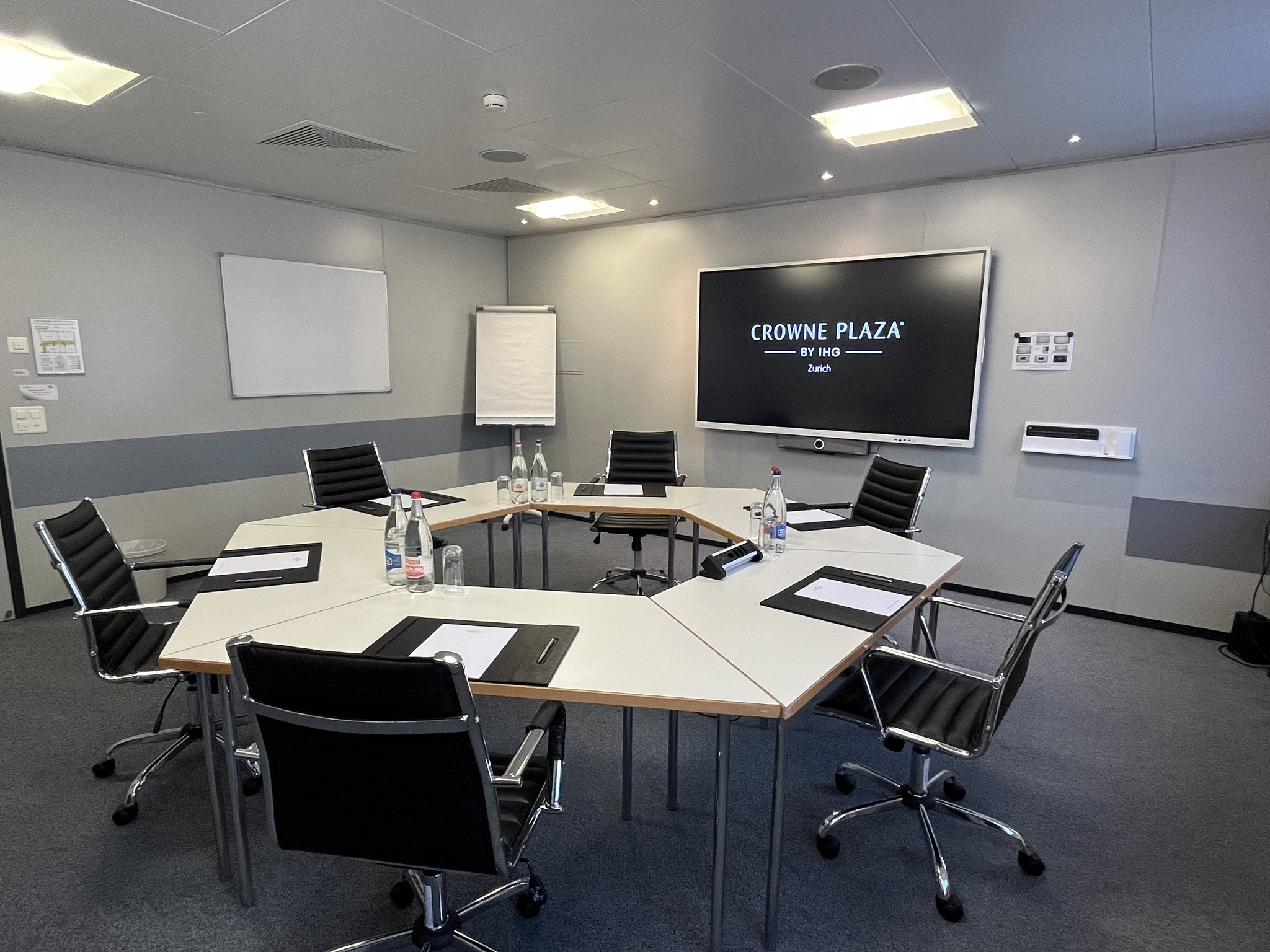 Crowne Plaza Zurich by IHG, Badenerstrasse 420 in Zurich