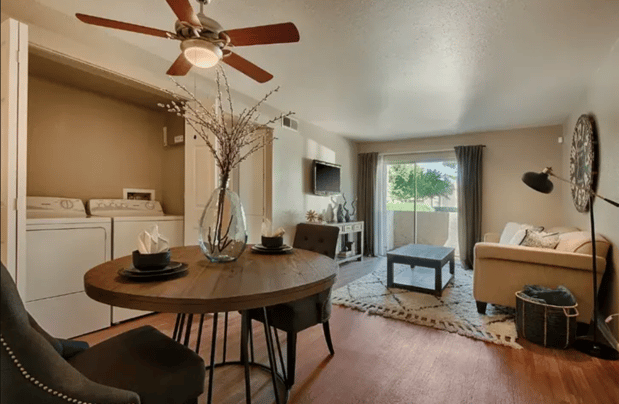 Images Sycamore Square Apartments