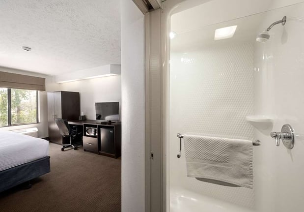 Images SureStay by Best Western Summerville Flowertown