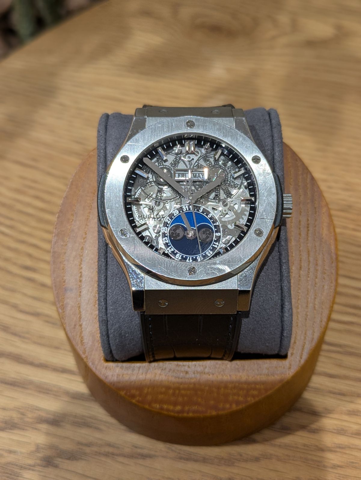 Images KOMEHYO（コメ兵）買取センター南森町