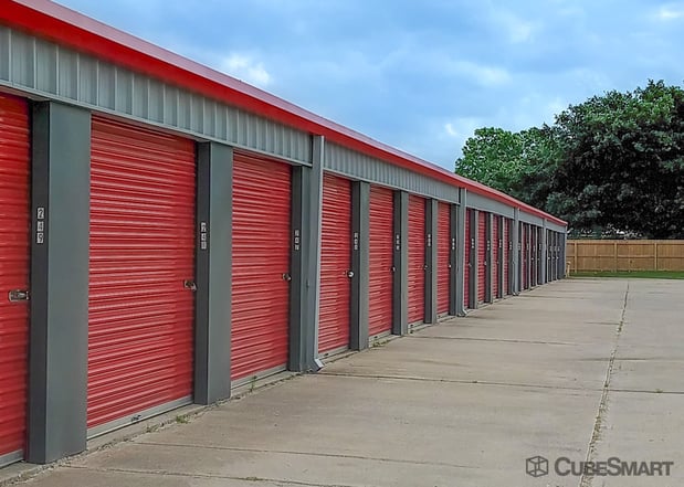 Images CubeSmart Self Storage