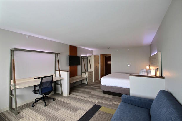 Images Holiday Inn Express & Suites Fond Du Lac, an IHG Hotel