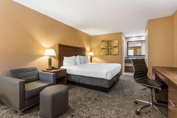 Images Best Western Plus Inn Scotts Valley