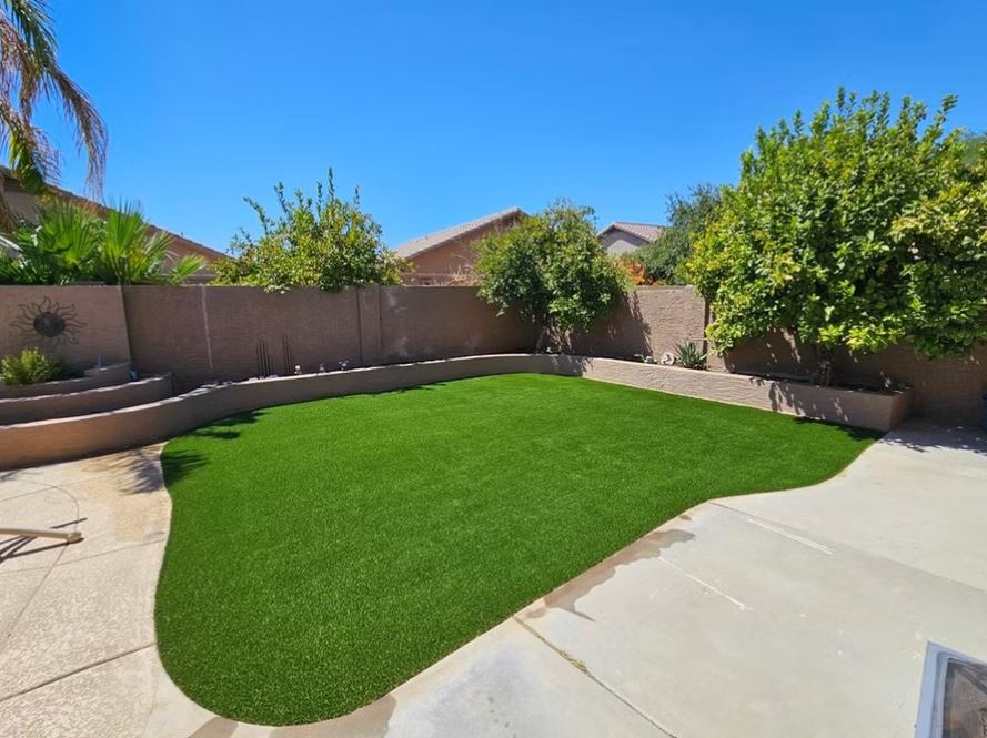 Topp Turf offers high-quality artificial grass designed to deliver a natural look with minimal maintenance. Ideal for a variety of settings, from homes to recreational areas, our artificial grass provides a clean, green appearance all year long. It’s a smart solution for anyone looking to upgrade their outdoor space with lasting results.