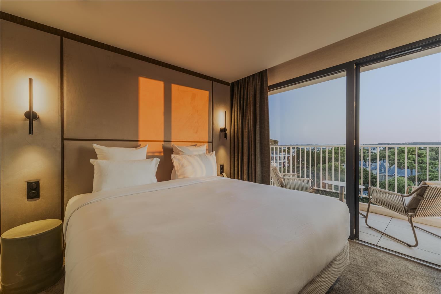 Superior Room - Pine Grove View