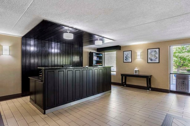 Images Best Western Harrisburg North