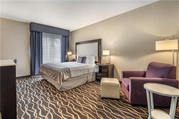 Images Best Western Plus Hotel at the Convention Center