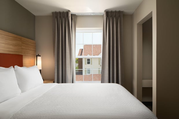 Images Candlewood Suites St. Louis - St. Charles by IHG