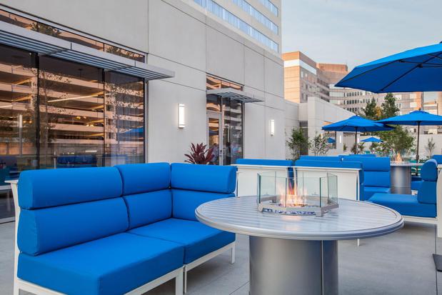 Images Holiday Inn Cleveland Clinic by IHG