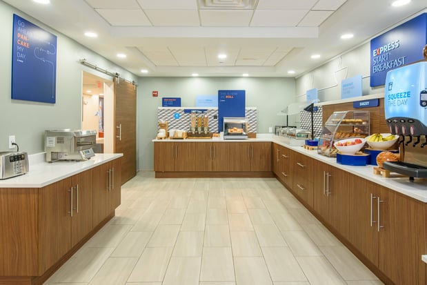 Images Holiday Inn Express & Suites Hampton South-Seabrook by IHG