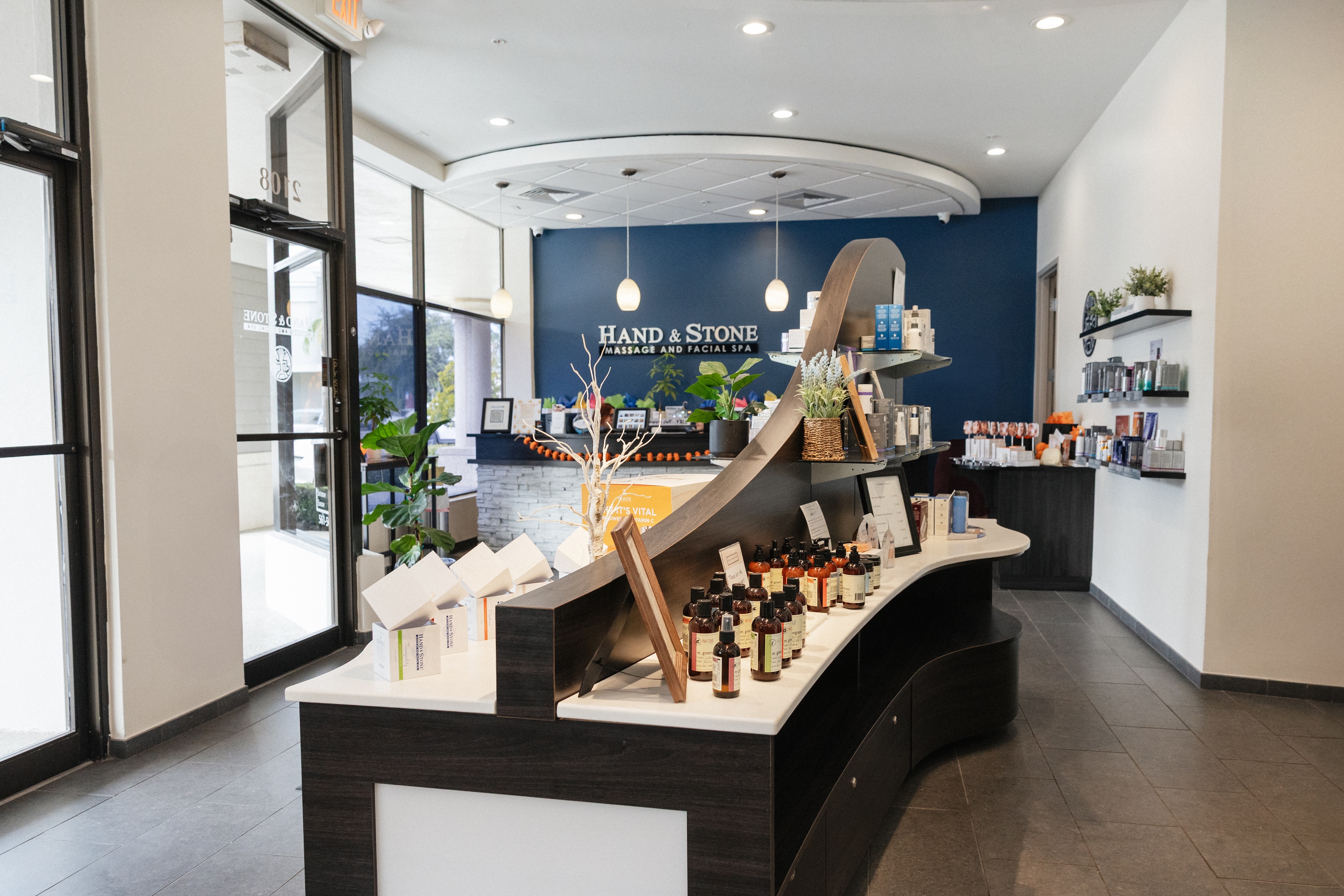 Hand & Stone Massage and Facial Spa Image