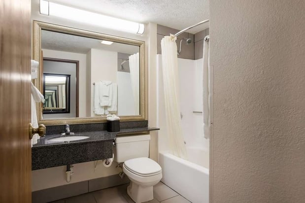 Images Best Western Kendallville Inn