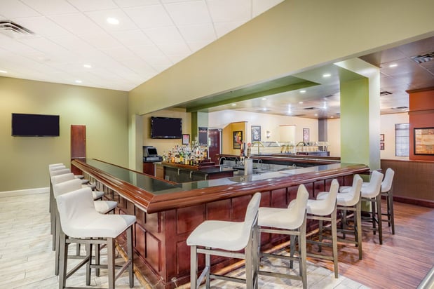 Images Holiday Inn Lafayette-City Centre by IHG