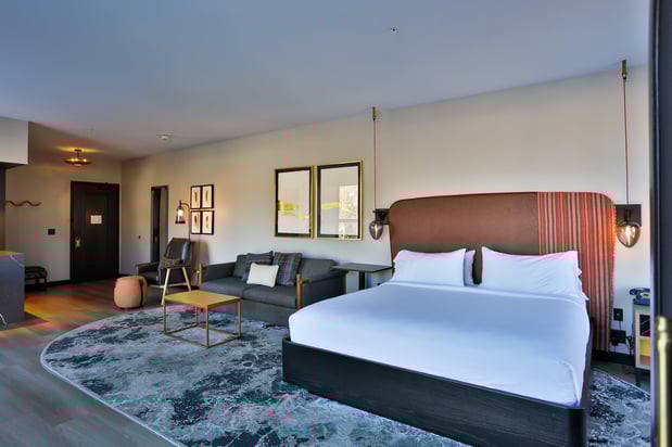 Images Hotel Indigo Silverthorne by IHG