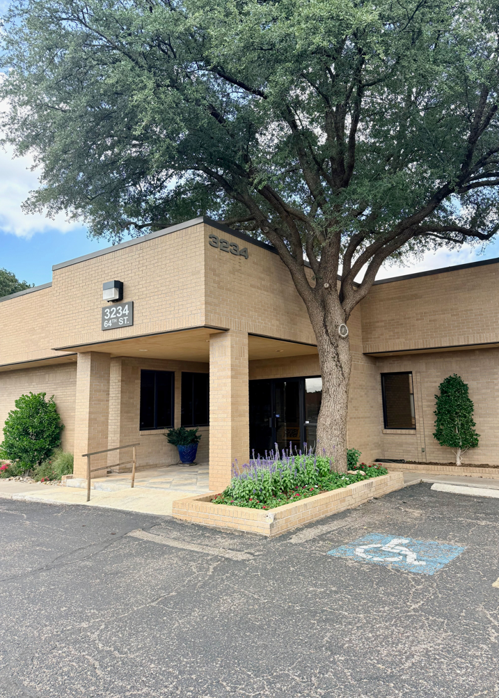 Signature Oral Surgery & Implants provides advanced oral surgery and dental implant care in Lubbock, 