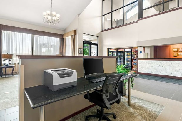 Images Best Western West Towne Suites