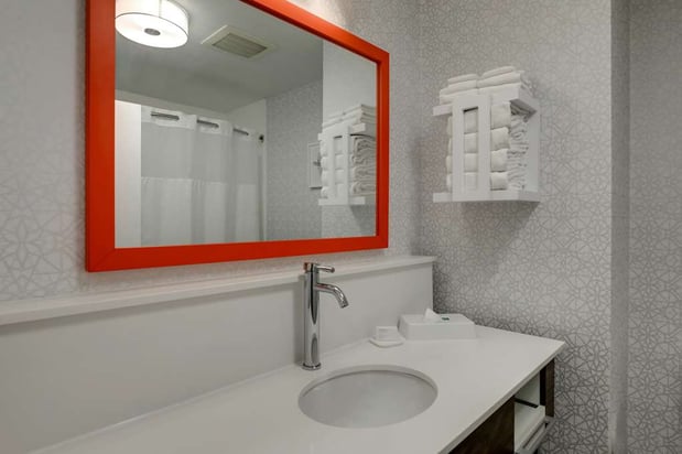 Images Hampton Inn & Suites St. Louis-Edwardsville