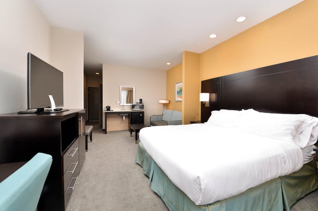 Images Holiday Inn Express & Suites Austin South by IHG